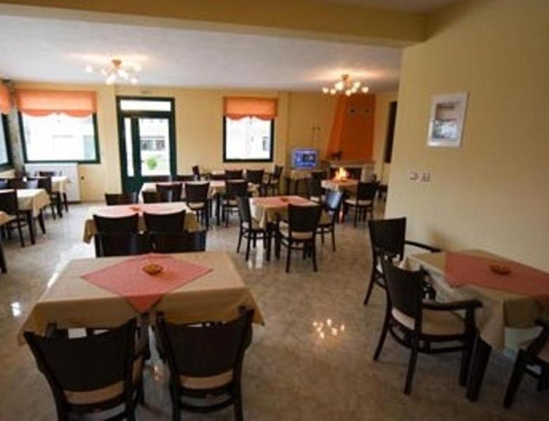 Hotel Galaxias Loutraki  Exterior photo