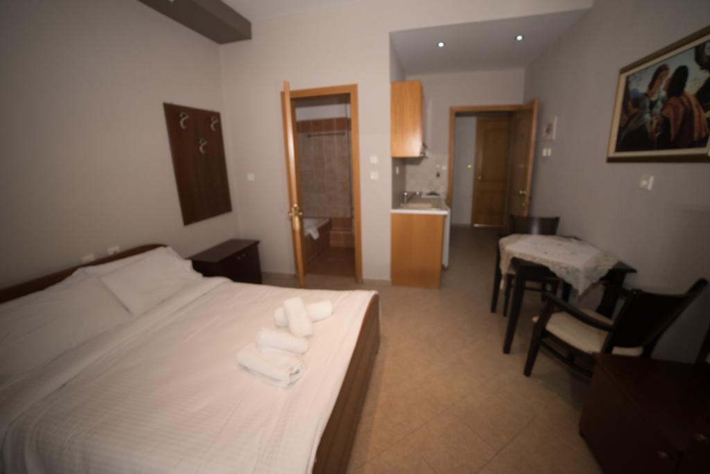 Hotel Galaxias Loutraki  Exterior photo