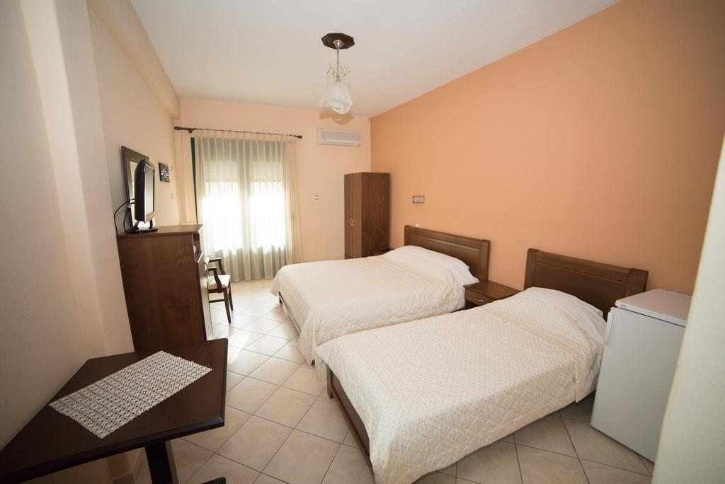 Hotel Galaxias Loutraki  Exterior photo
