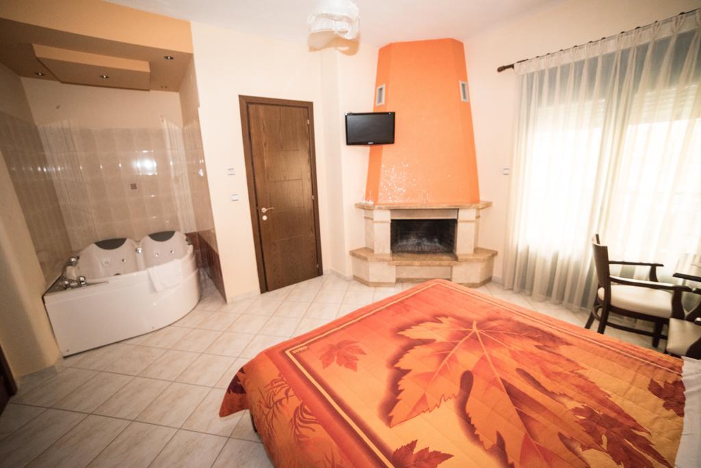 Hotel Galaxias Loutraki  Exterior photo