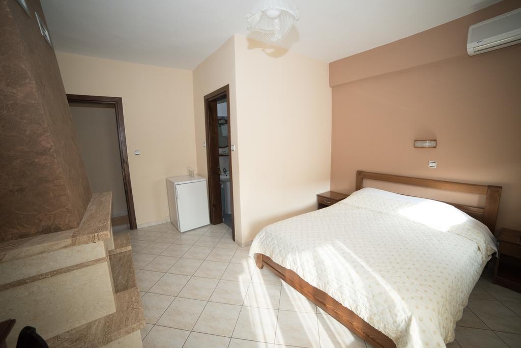 Hotel Galaxias Loutraki  Exterior photo
