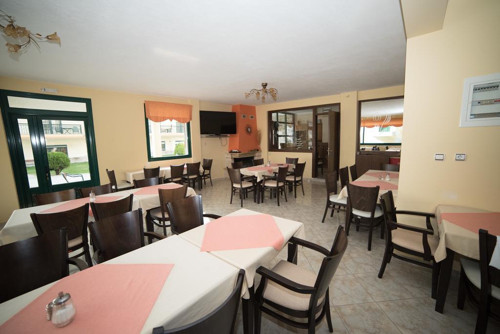 Hotel Galaxias Loutraki  Exterior photo