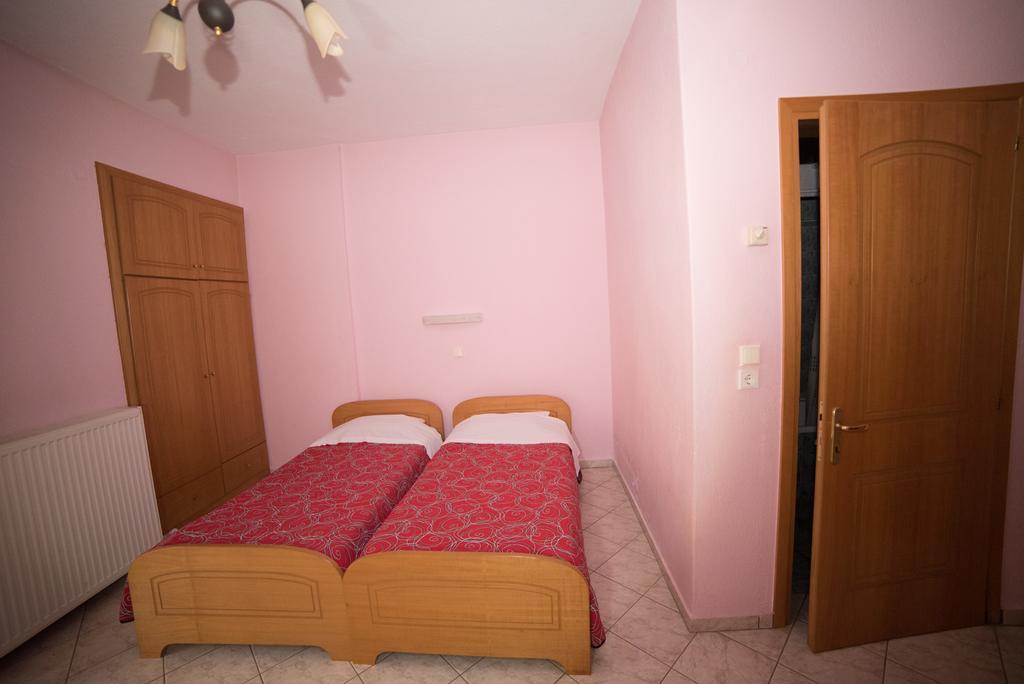 Hotel Galaxias Loutraki  Exterior photo