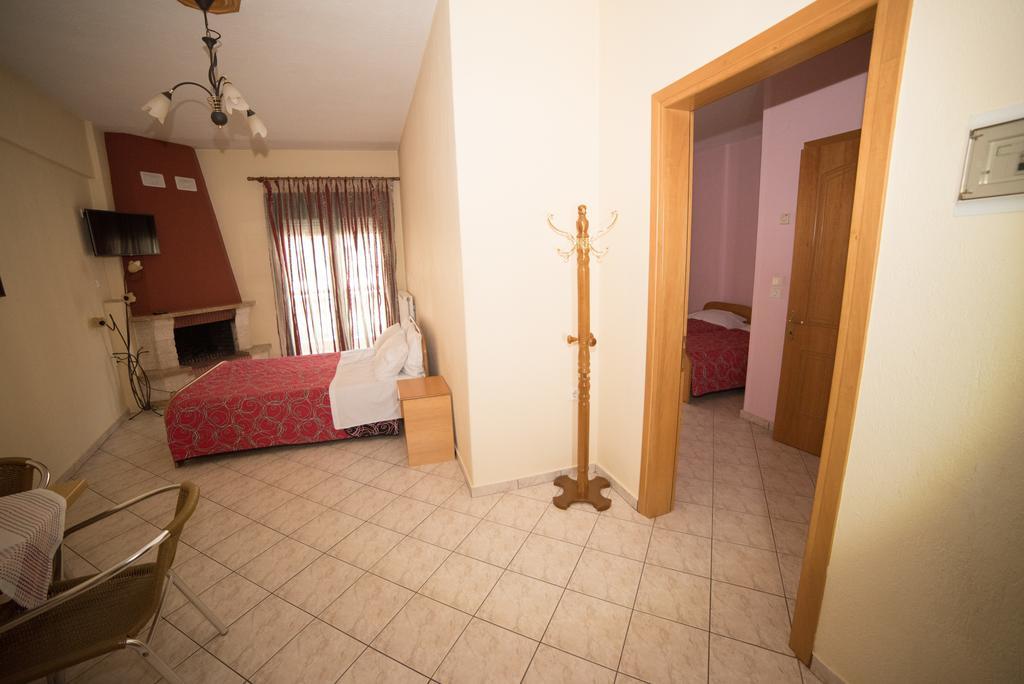 Hotel Galaxias Loutraki  Exterior photo